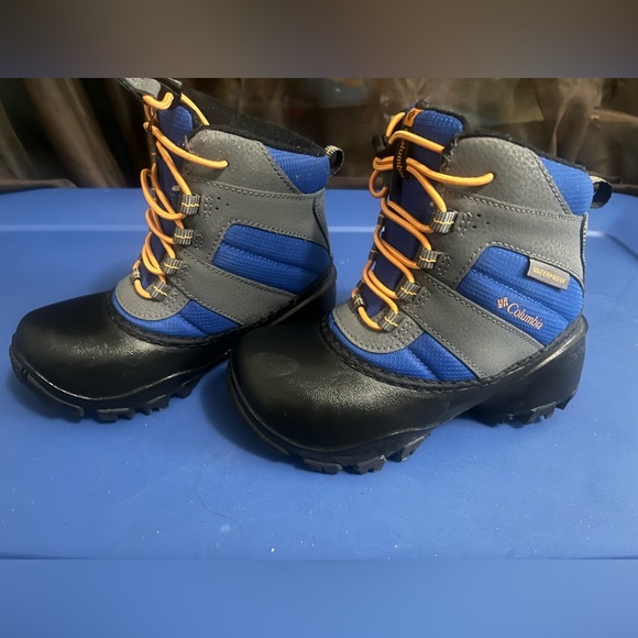 Columbia kids boots - Picture 2 of 3